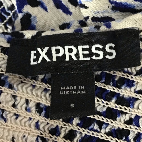 Express Animal Print Puff Sleeve Smocked Blouse Size Small - Picture 5 of 6